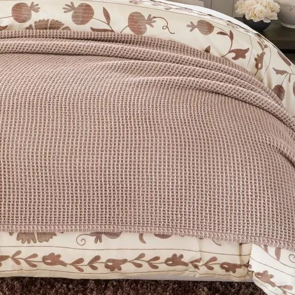 Pottery Barn Waffle Weave Blanket Rosewood Pink Cream King / California King NEW - Picture 2 of 5